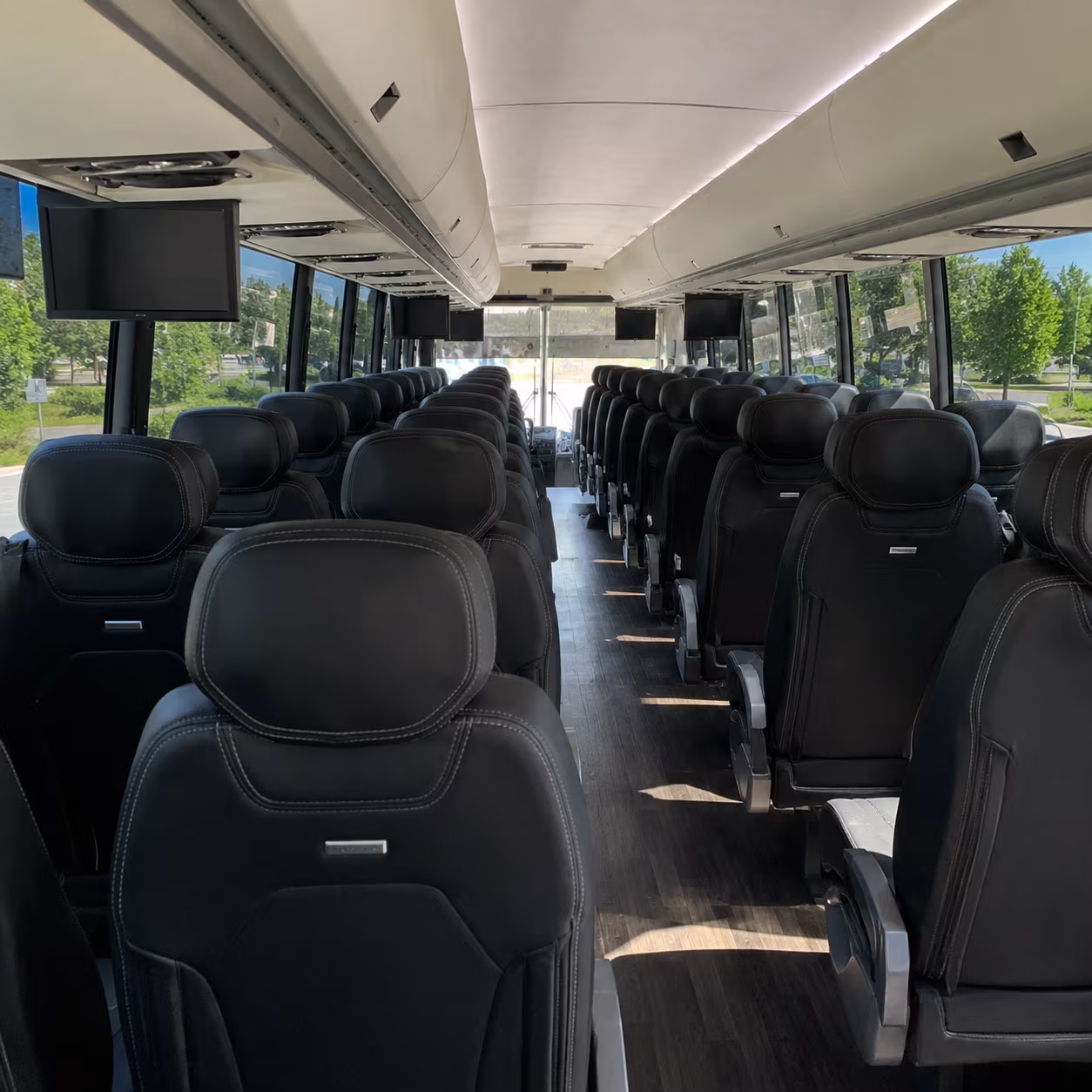 cuyahoga falls youth sports team and fan group bus rentals in cuyahoga falls