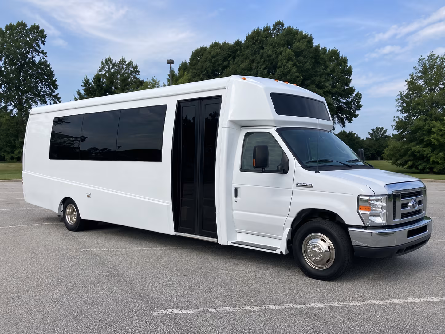 elyria 18 passenger party bus