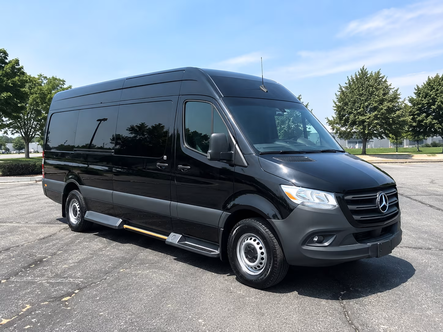 lorain rent a shuttle bus for your lorain employees