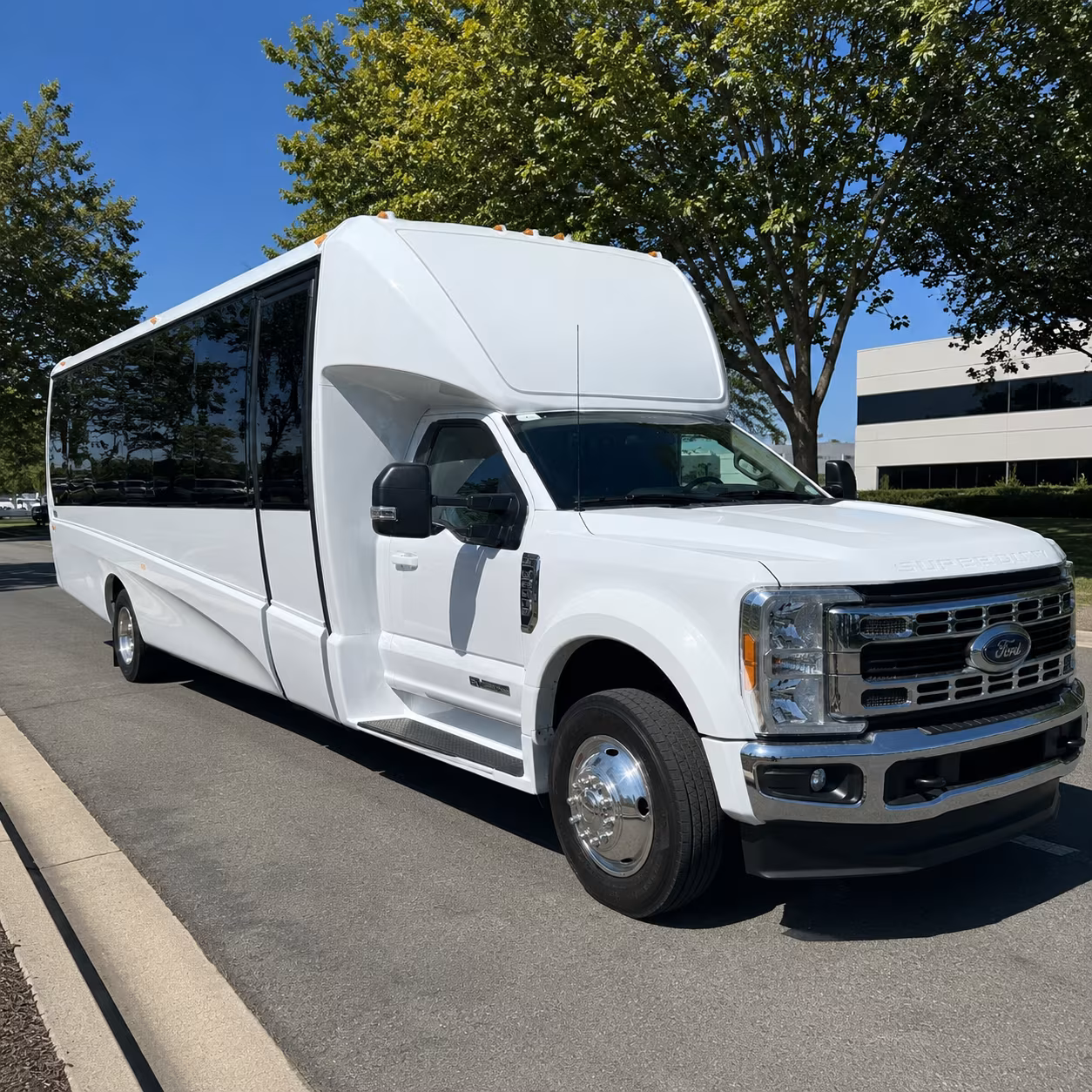 shuttle your guests between elyria hotels and cascade park with ease