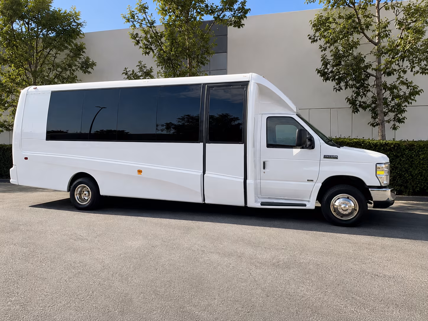 with elyriacharterbuscompany com booking high school and college sporting event transportation in lorain county is simple