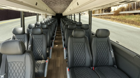lorain 28 passenger minibus